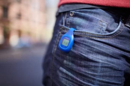 Fitbit Zip Wireless Activity Tracker, Charcoal 6